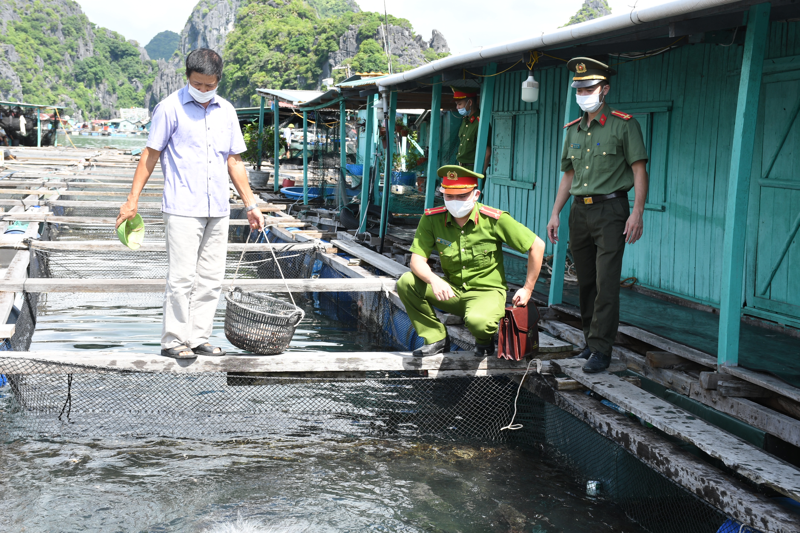 Công an huyện Cát Hải nâng cao hiệu quả 3 công trình, phần việc phục vụ nhân dân